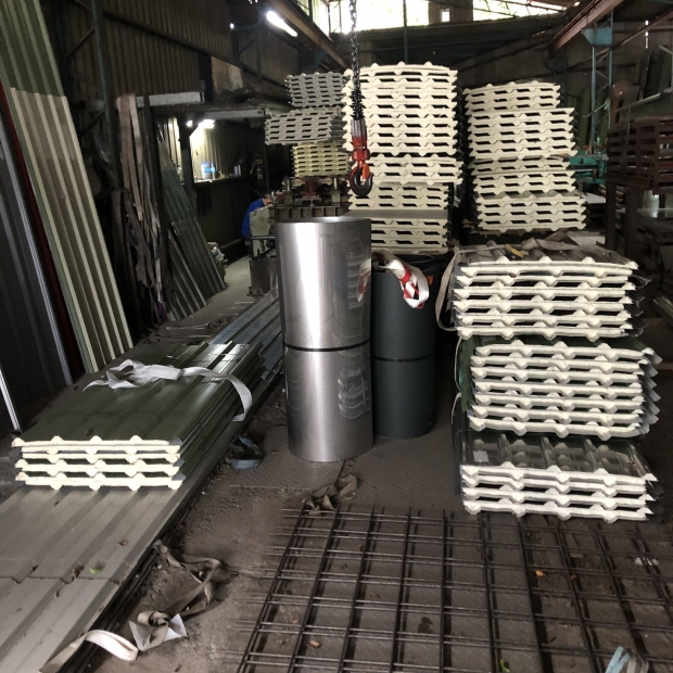 彩色鋼板3.jpg 彩色鋼板3.jpg